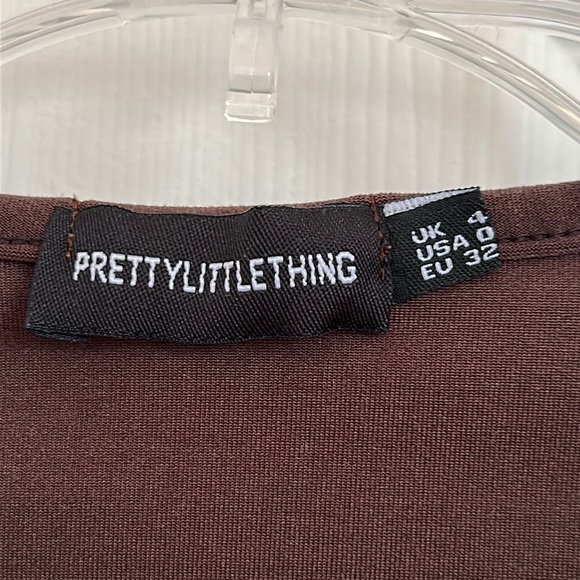 PrettyLittleThing Cut Out Bodycon Dress - Picture 5 of 6